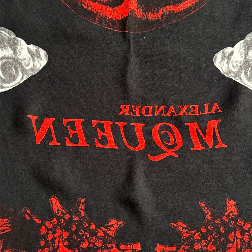 Alexander McQueen Silk Black and Gray Skull Scarf With Koi Fish 51.18 X 51.18 - Picture 6 of 12